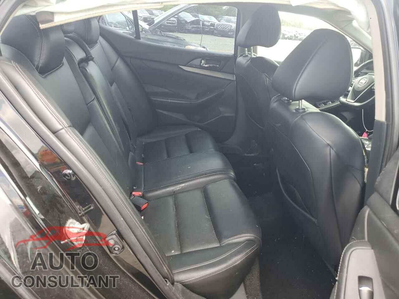 NISSAN MAXIMA 2017 - 1N4AA6AP5HC386561