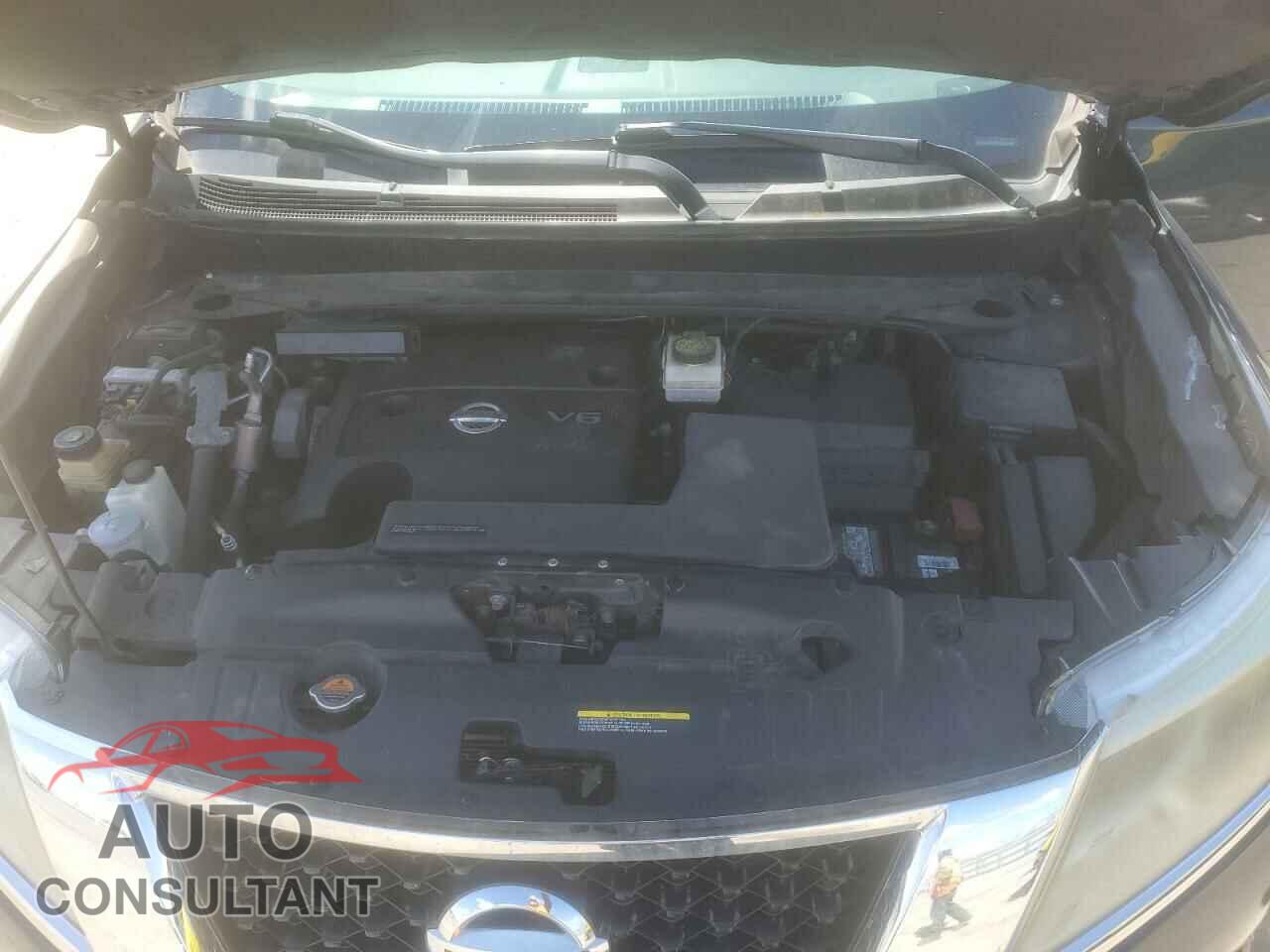 NISSAN PATHFINDER 2015 - 5N1AR2MN1FC614165