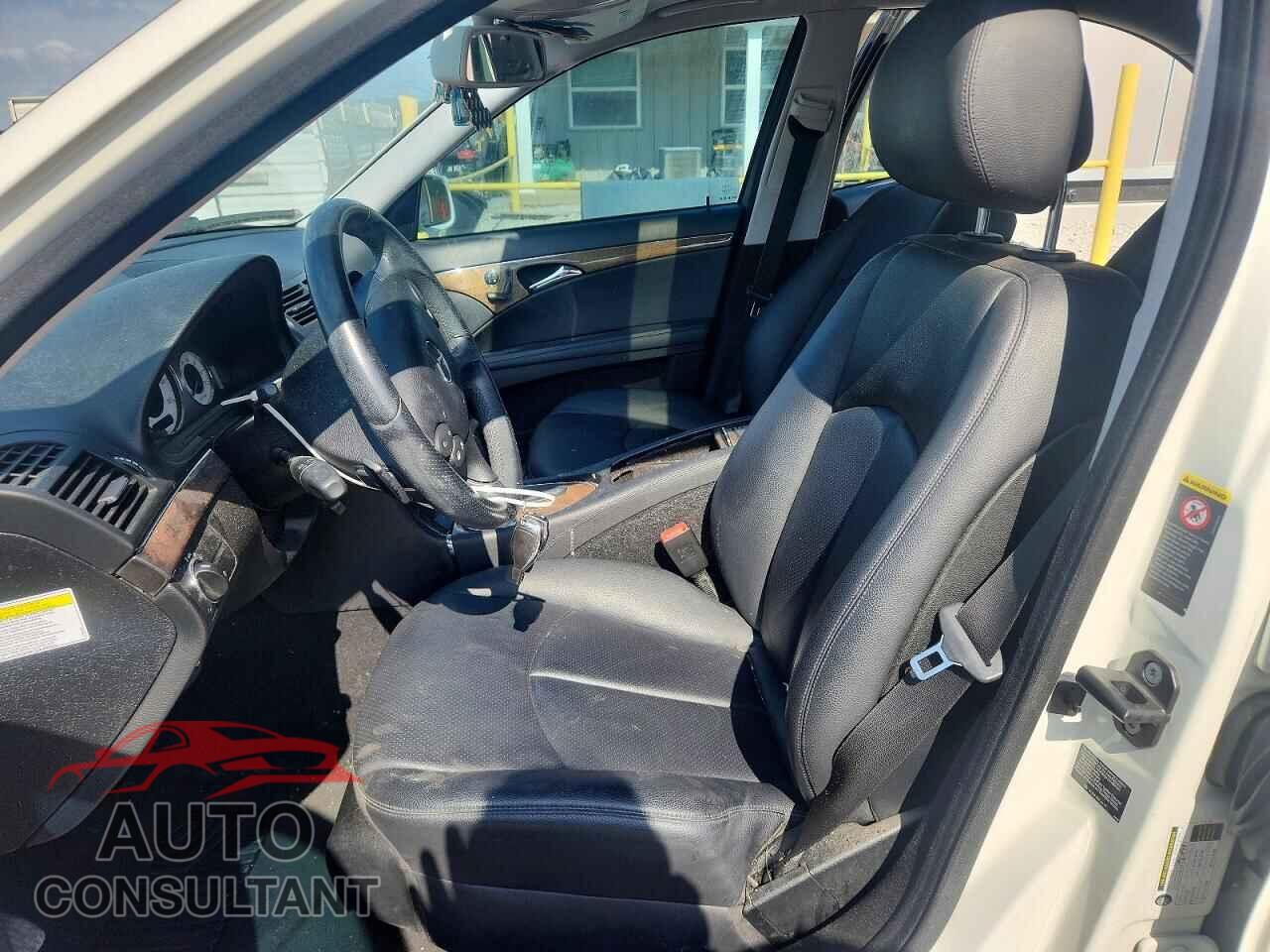 MERCEDES-BENZ E-CLASS 2009 - WDBUF56X59B380437