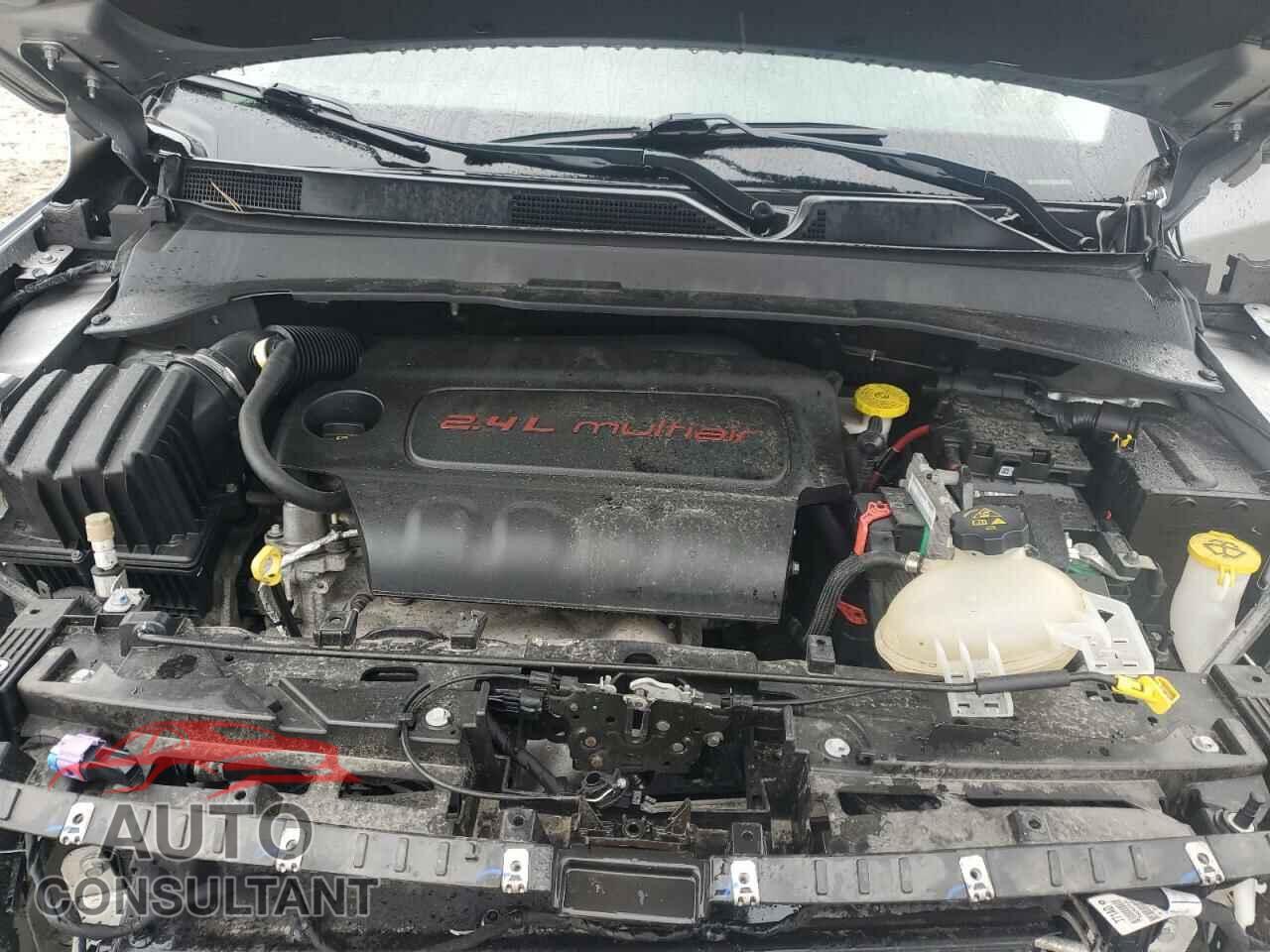 JEEP COMPASS 2018 - 3C4NJDCB8JT201673