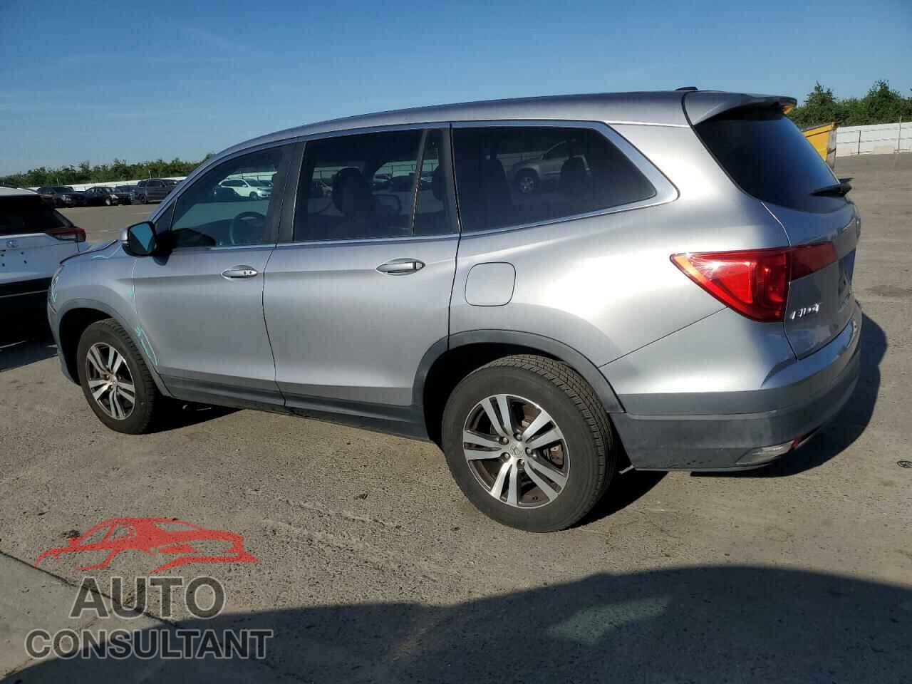 HONDA PILOT 2017 - 5FNYF5H34HB002733