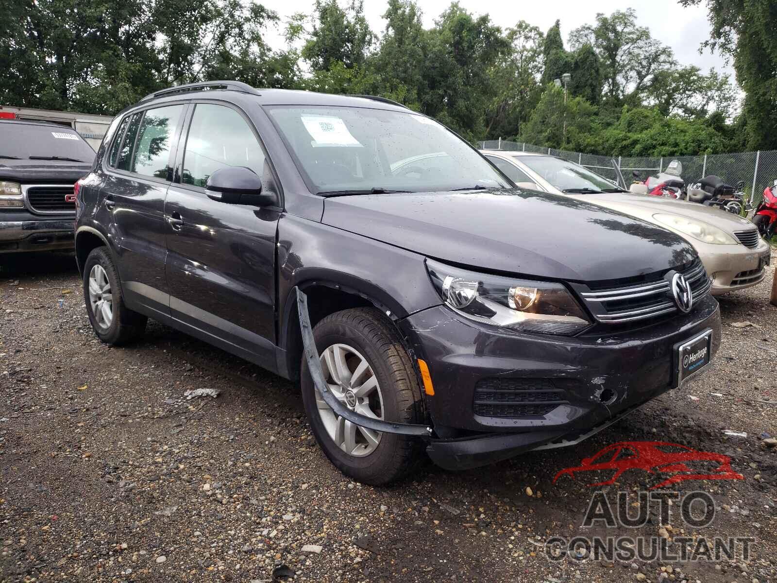 VOLKSWAGEN TIGUAN 2016 - WVGBV7AX3GW524759