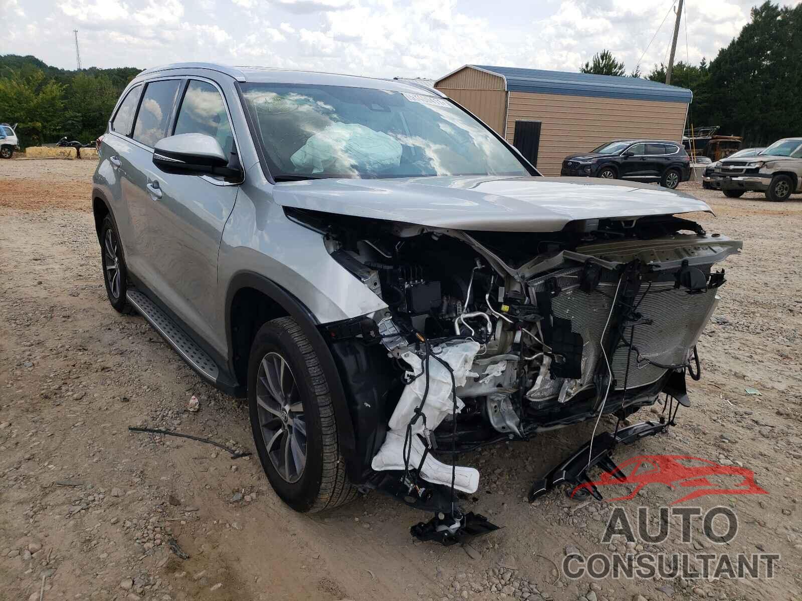 TOYOTA HIGHLANDER 2019 - 5TDKZRFH8KS567119