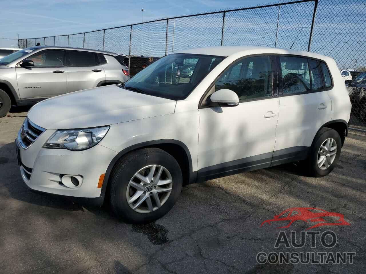 VOLKSWAGEN TIGUAN 2011 - WVGBV7AX6BW525168