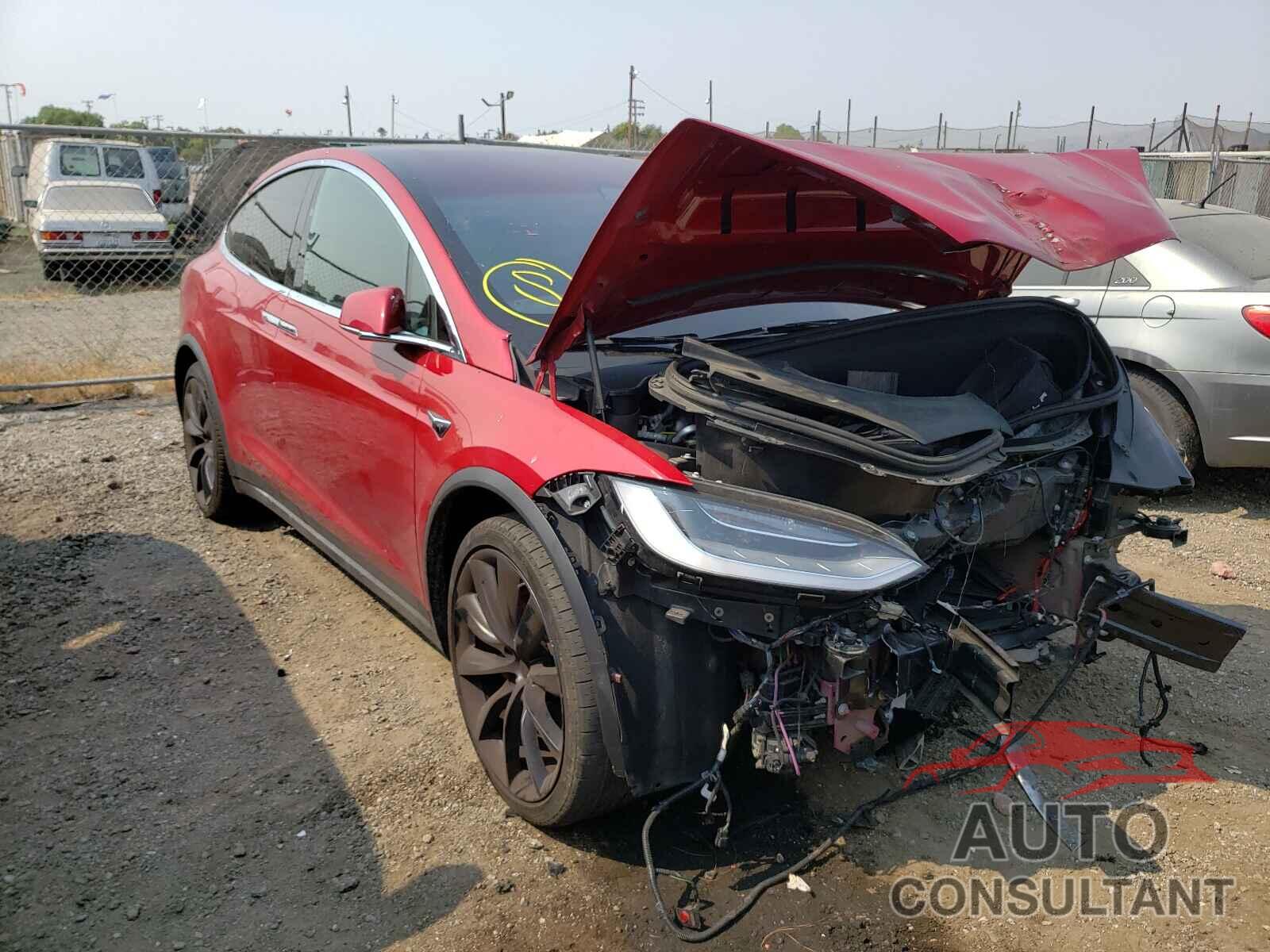 TESLA MODEL X 2018 - 5YJXCAE49JF088976