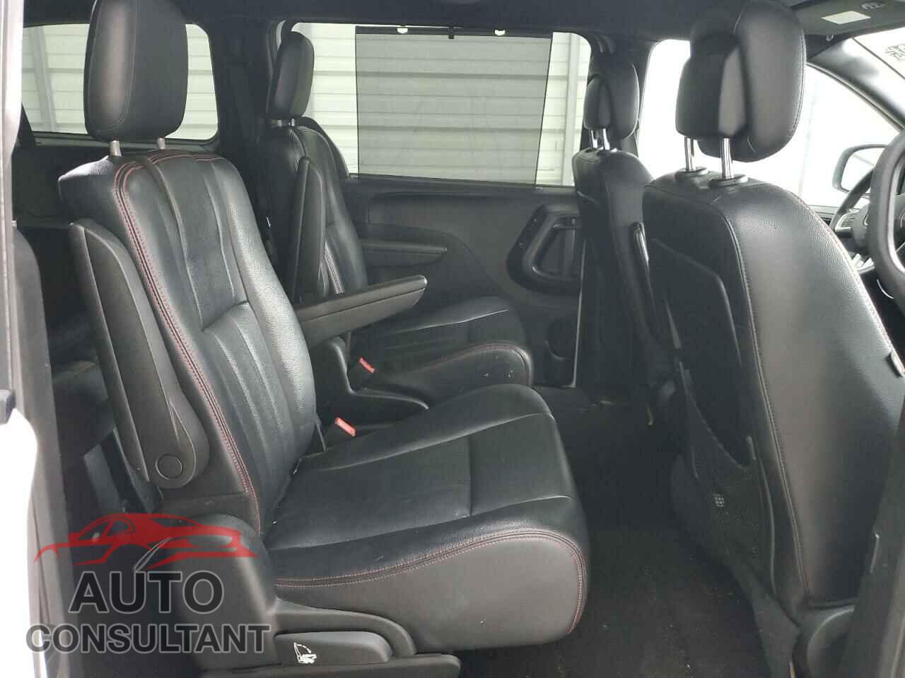 DODGE CARAVAN 2018 - 2C4RDGEG2JR146014