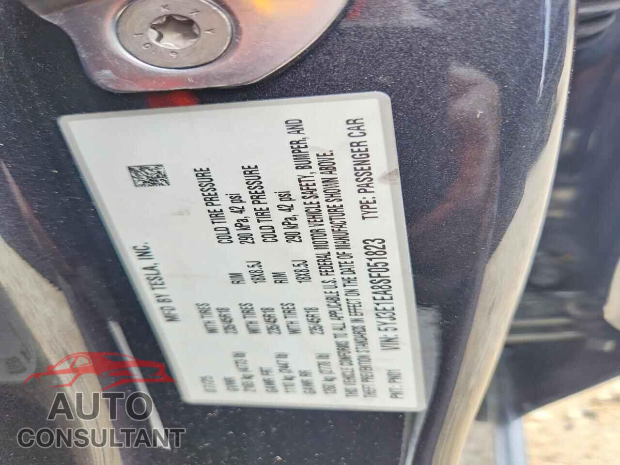 TESLA MODEL 3 2025 - 5YJ3E1EA8SF051823