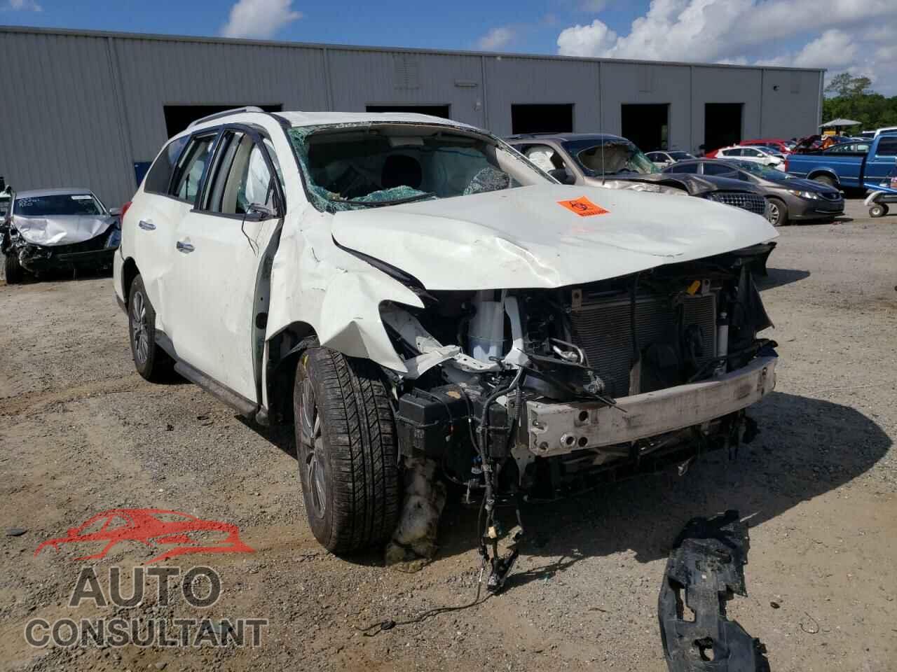 NISSAN PATHFINDER 2017 - 5N1DR2MM2HC660739