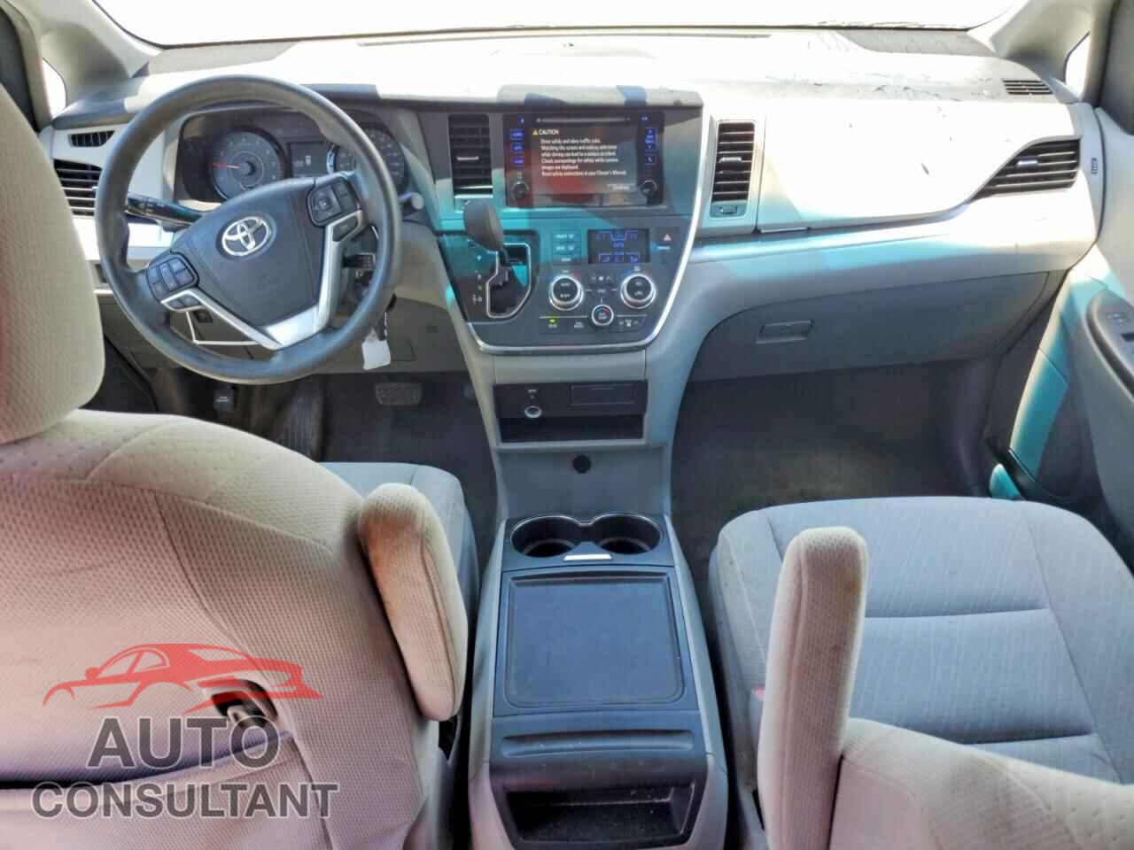 TOYOTA SIENNA 2017 - 5TDKZ3DC7HS822050