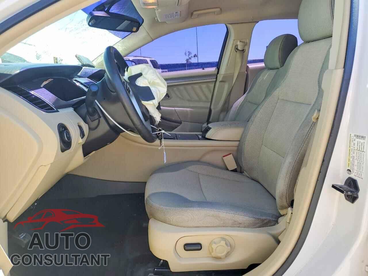 FORD TAURUS 2015 - 1FAHP2E83FG172912