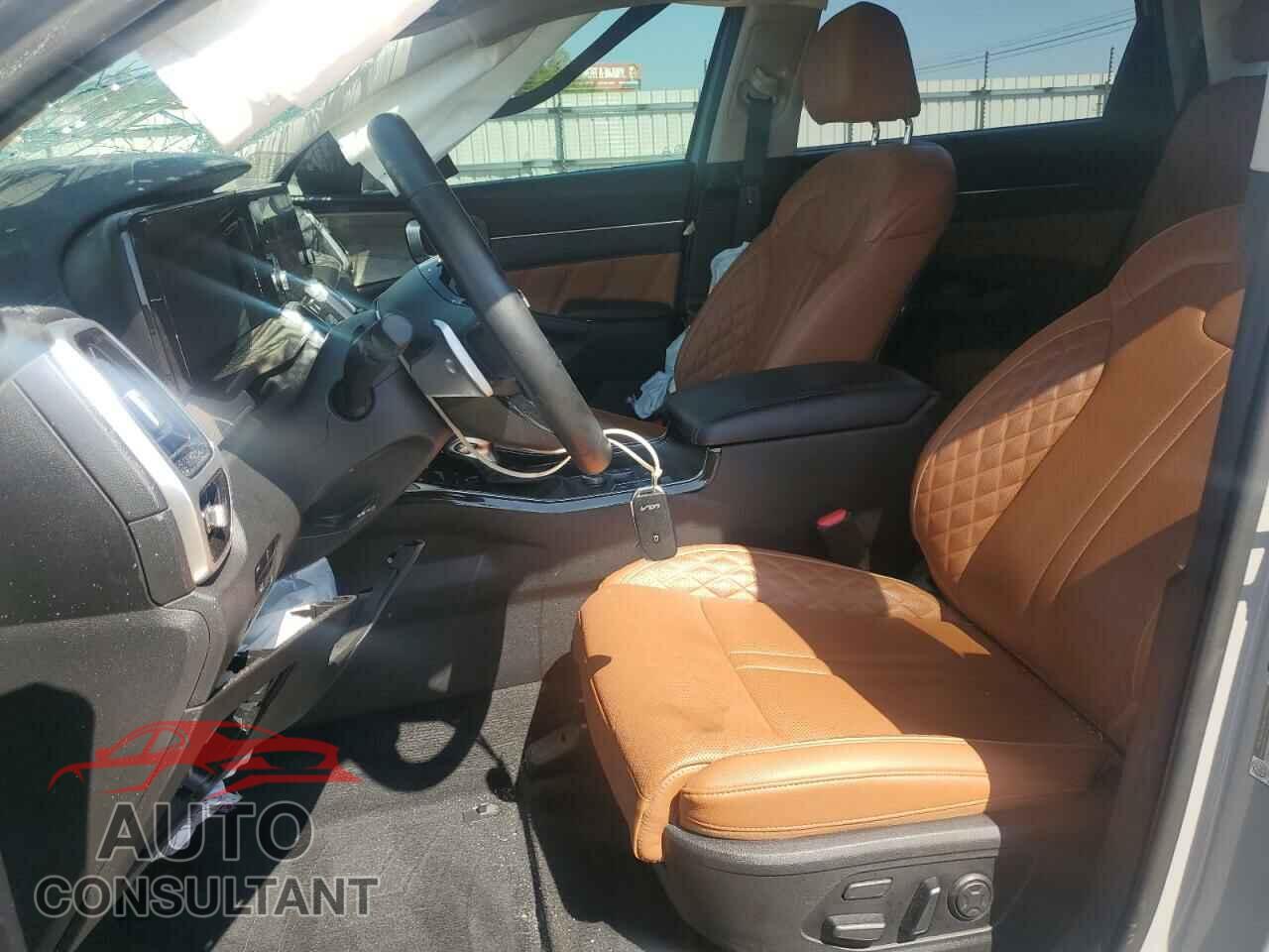 KIA SORENTO 2023 - 5XYRKDLF3PG168325