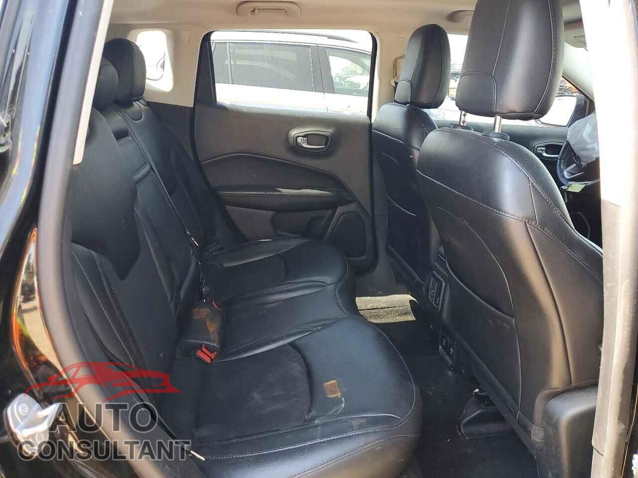 JEEP COMPASS 2019 - 3C4NJDBB3KT648317