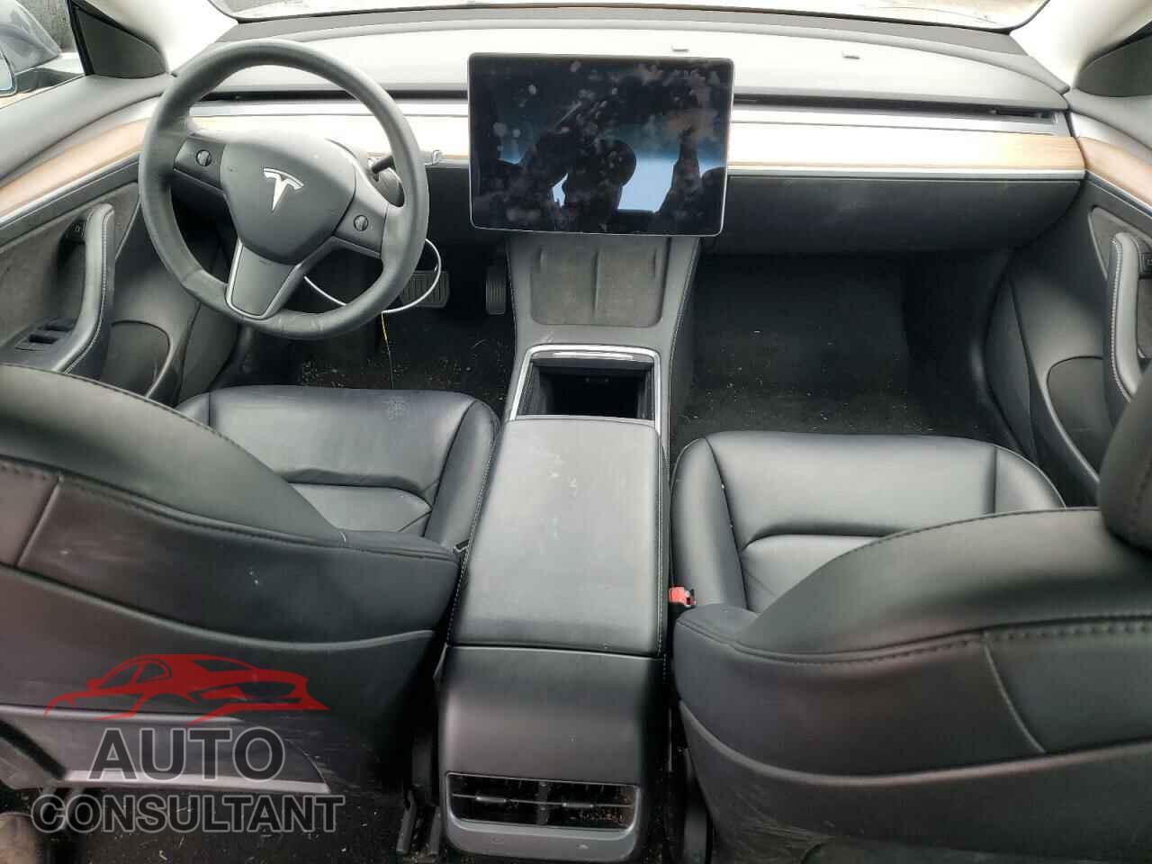 TESLA MODEL 3 2022 - 5YJ3E1EA4NF231028