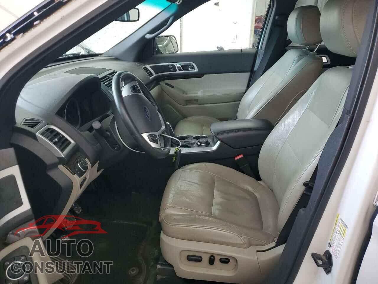 FORD EXPLORER 2011 - 1FMHK8F89BGA02618