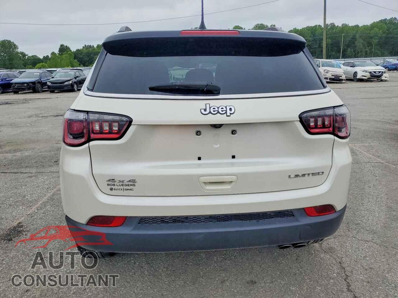JEEP COMPASS 2018 - 3C4NJDCB8JT100780