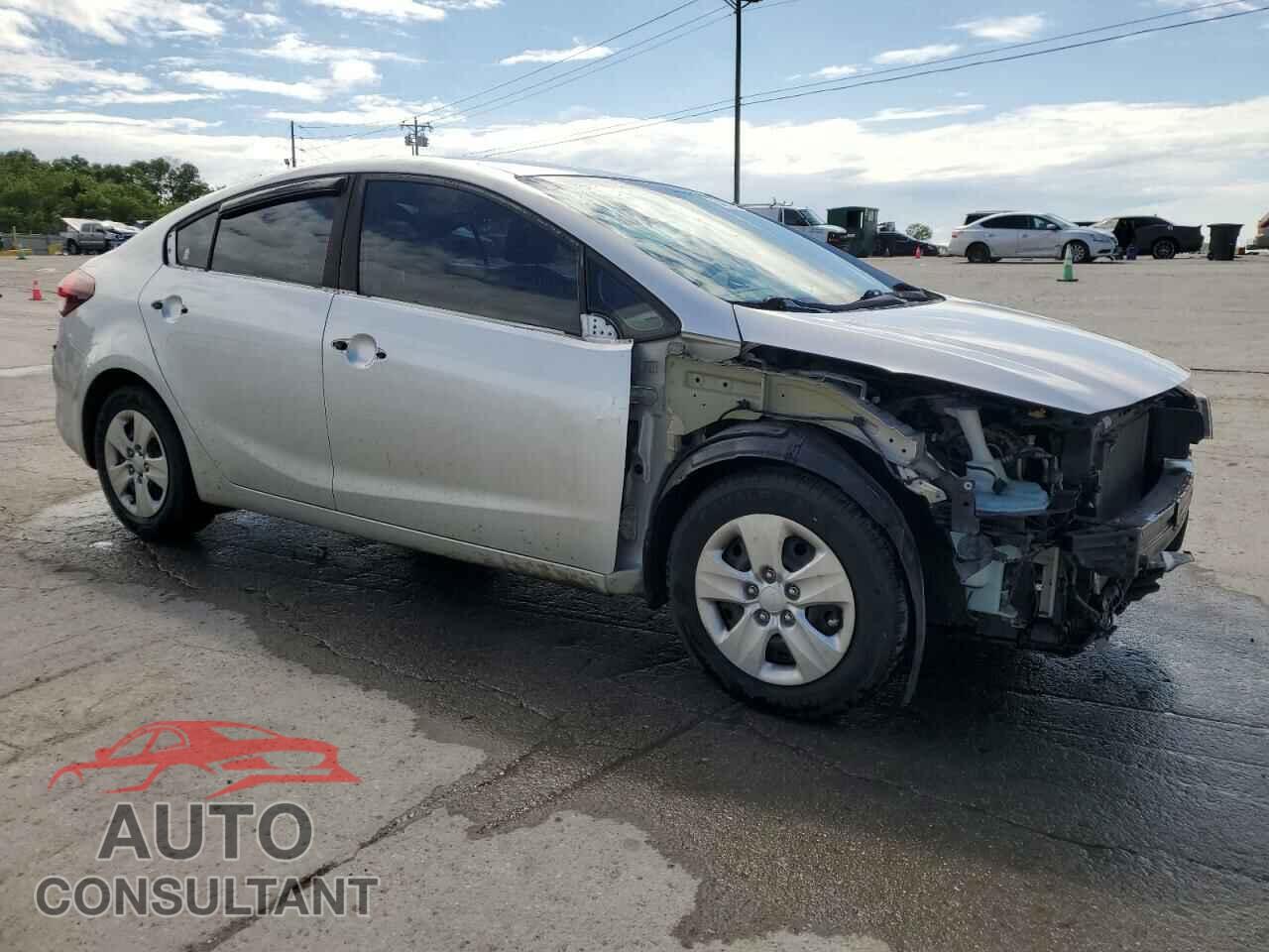 KIA FORTE 2017 - 3KPFK4A75HE044196