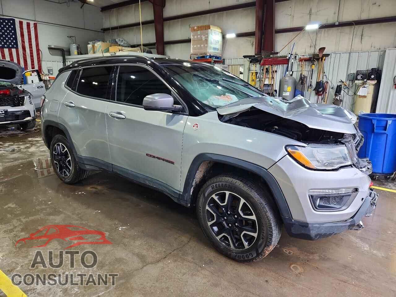 JEEP COMPASS 2019 - 3C4NJDDB4KT716220