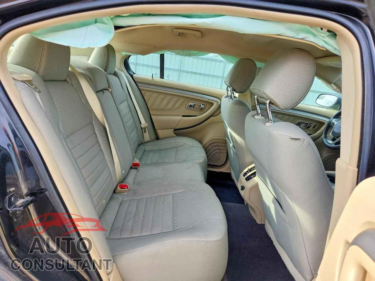 FORD TAURUS 2015 - 1FAHP2D84FG117676