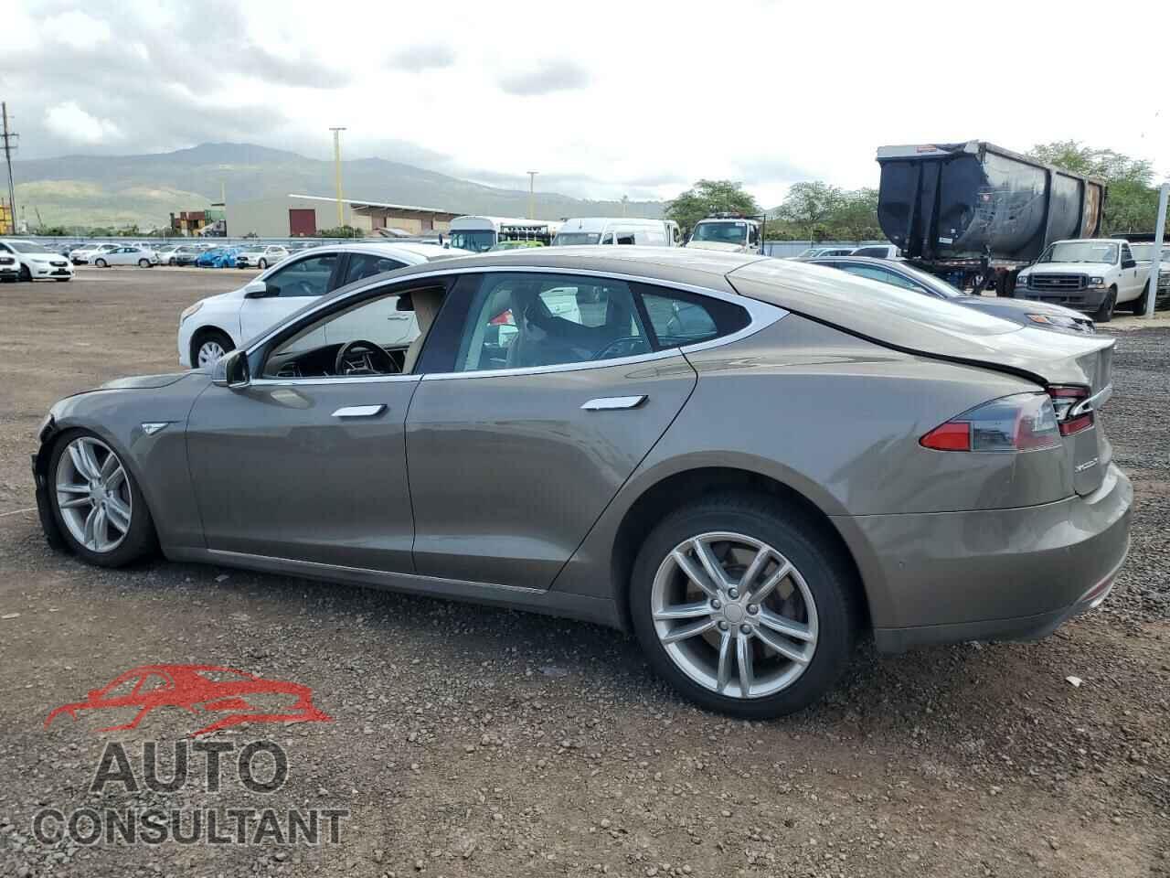 TESLA MODEL S 2015 - 5YJSA1E29FF115034