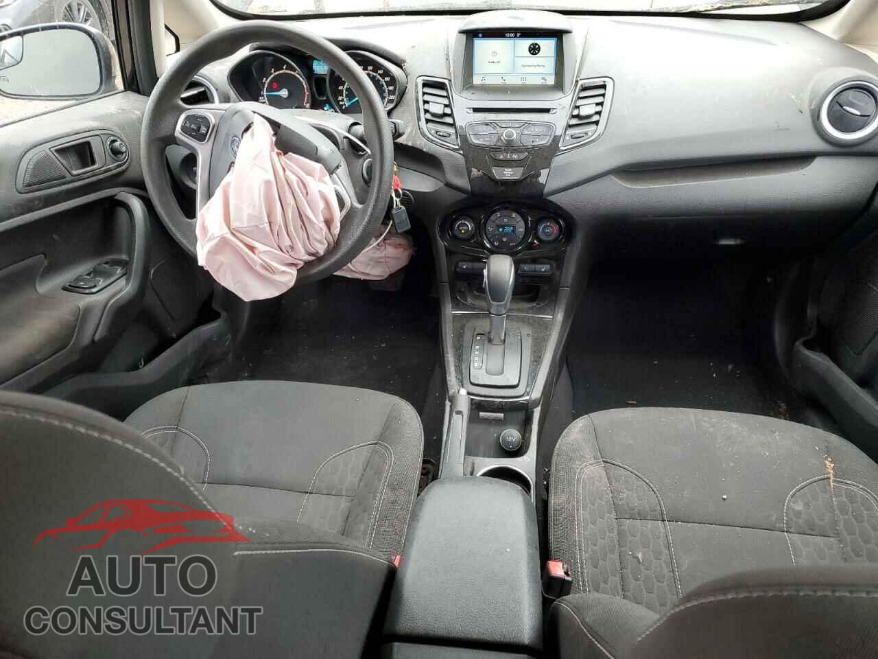 FORD FIESTA 2019 - 3FADP4EJ8KM124903