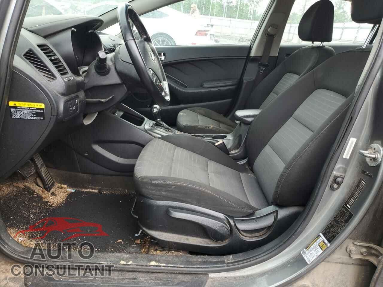 KIA FORTE 2015 - KNAFX4A82F5261396