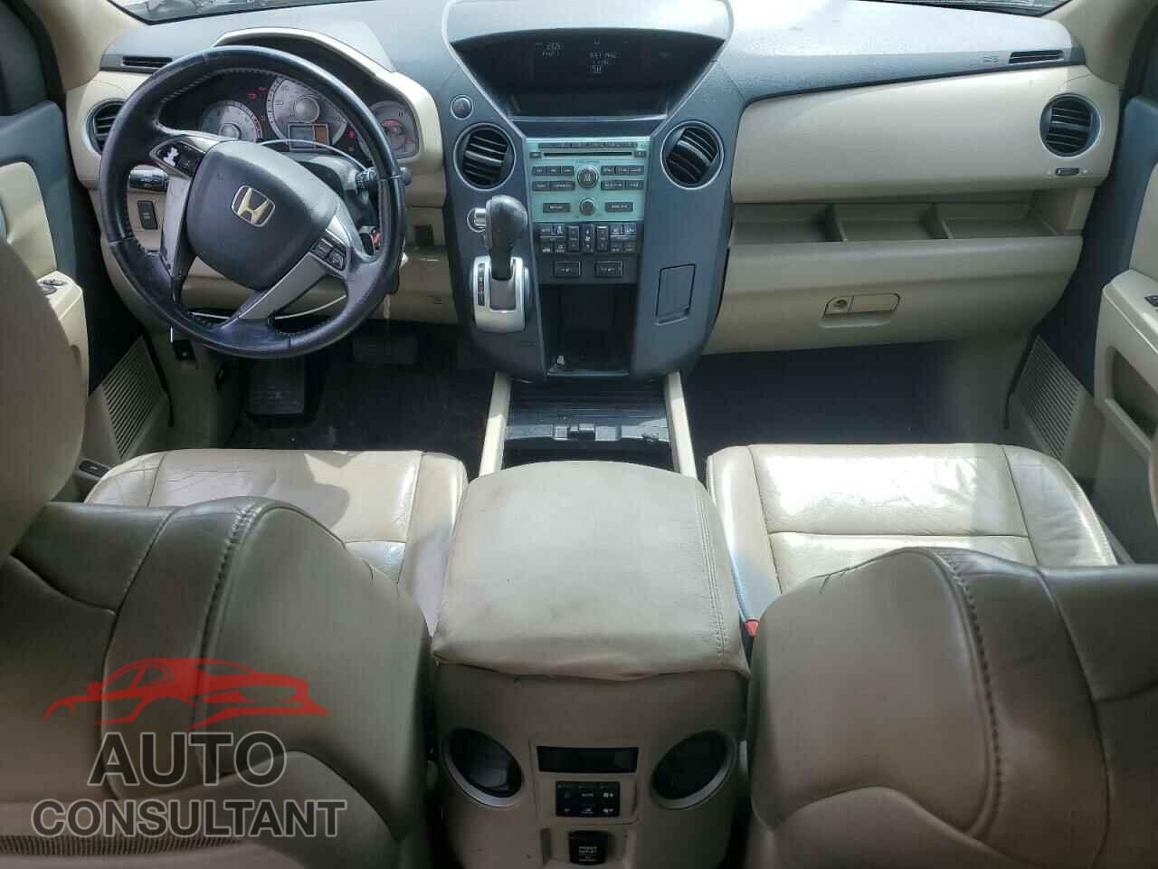 HONDA PILOT 2011 - 5FNYF4H58BB044776