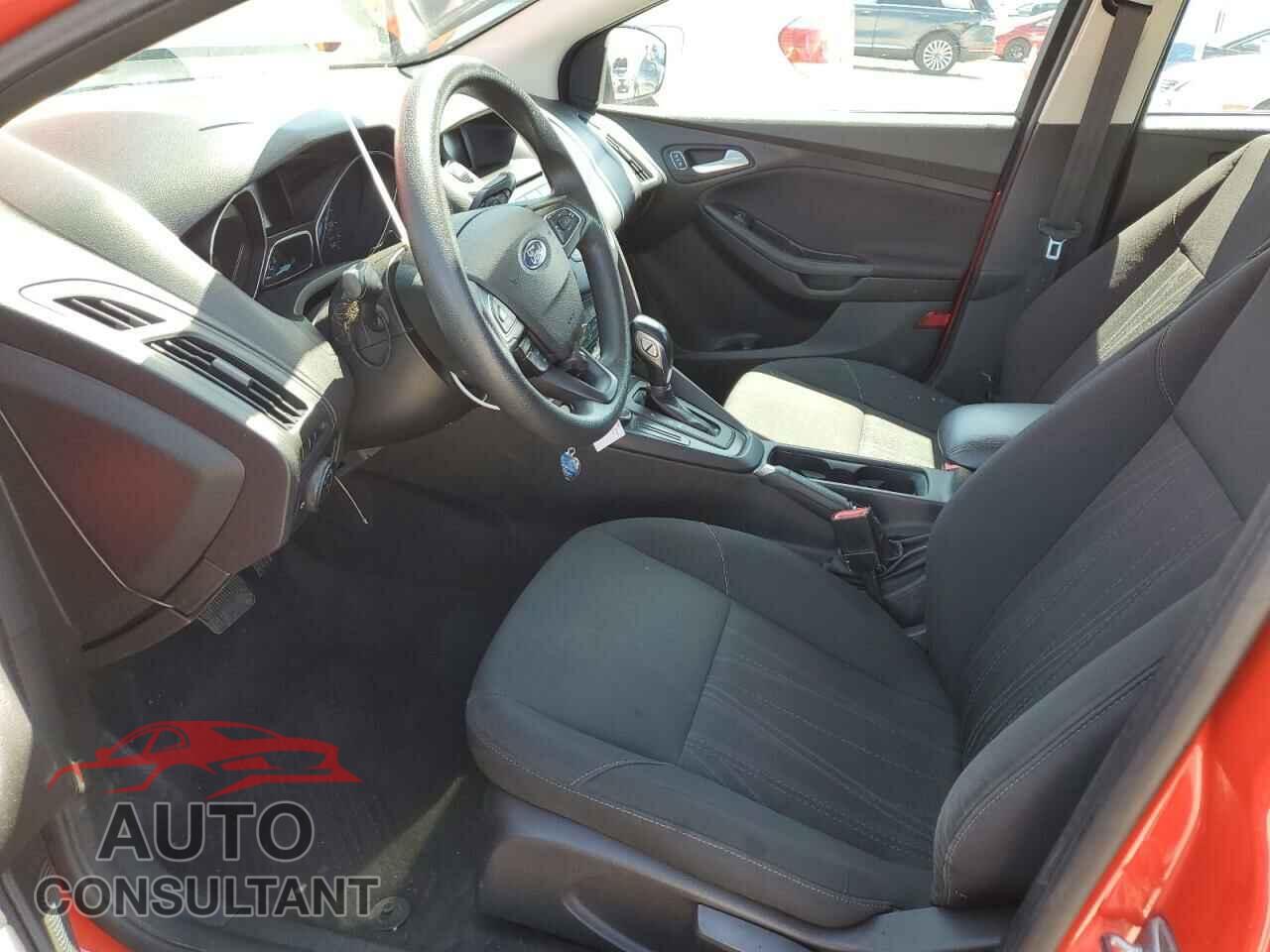 FORD FOCUS 2016 - 1FADP3K2XGL272583
