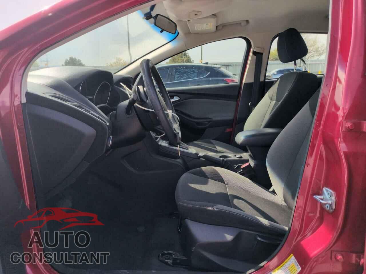 FORD FOCUS 2012 - 1FAHP3K28CL267622