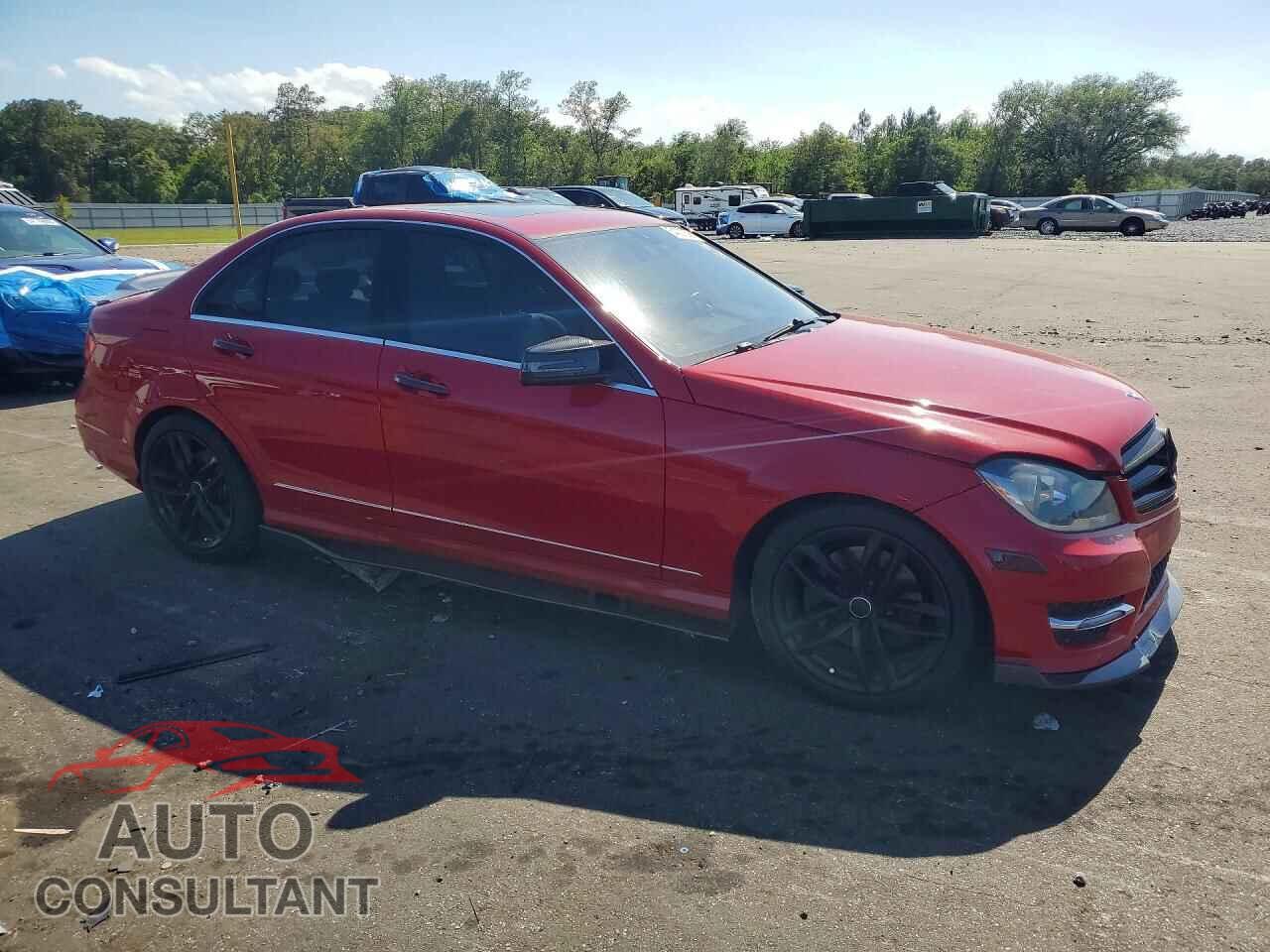 MERCEDES-BENZ C-CLASS 2014 - WDDGF8AB4EA943706
