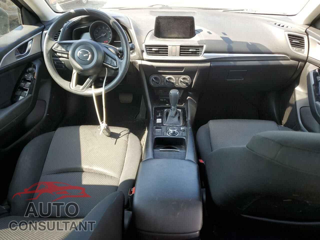 MAZDA 3 2017 - 3MZBN1U79HM136138