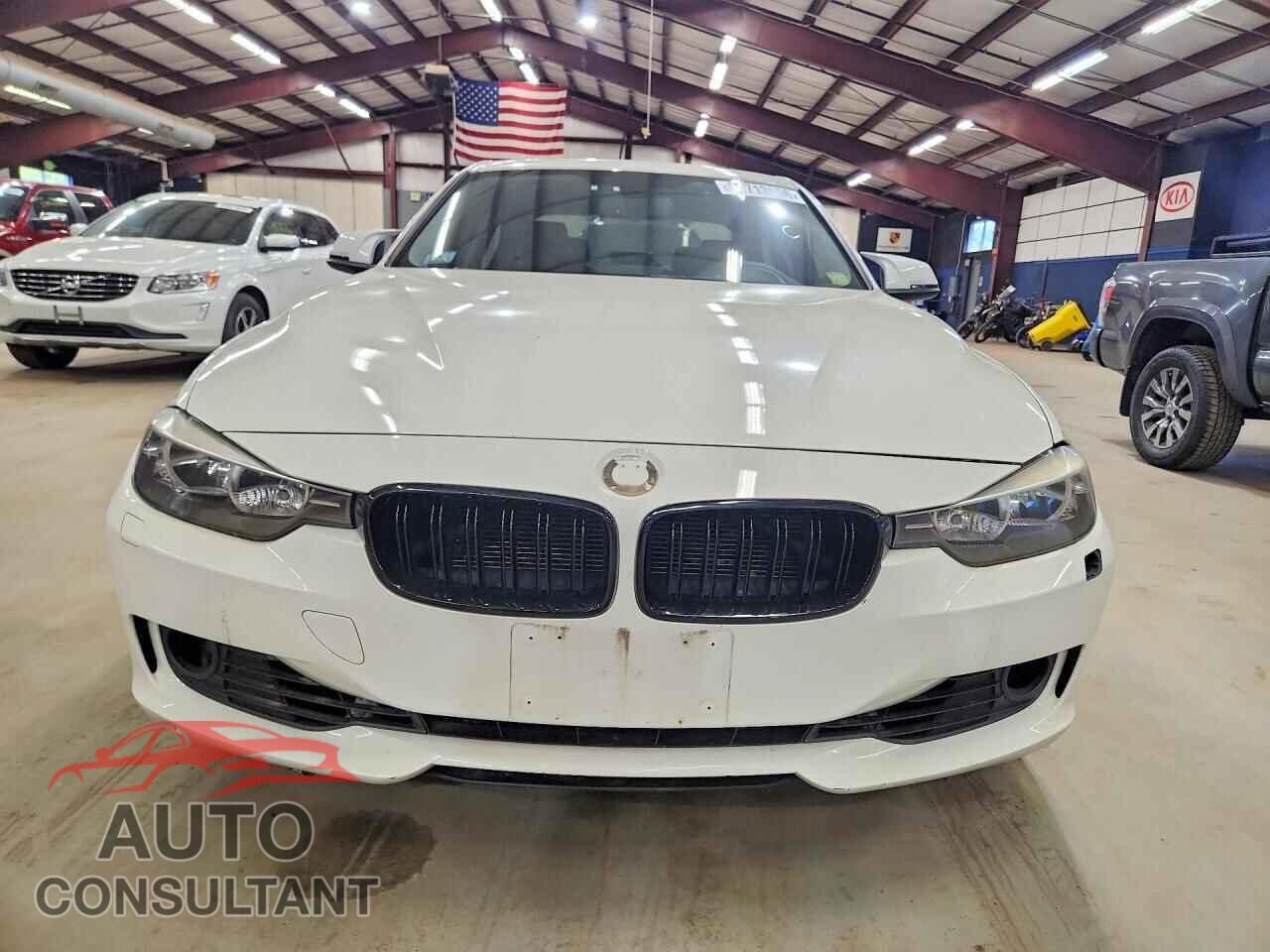 BMW 3 SERIES 2013 - WBA3B5C54DF596337
