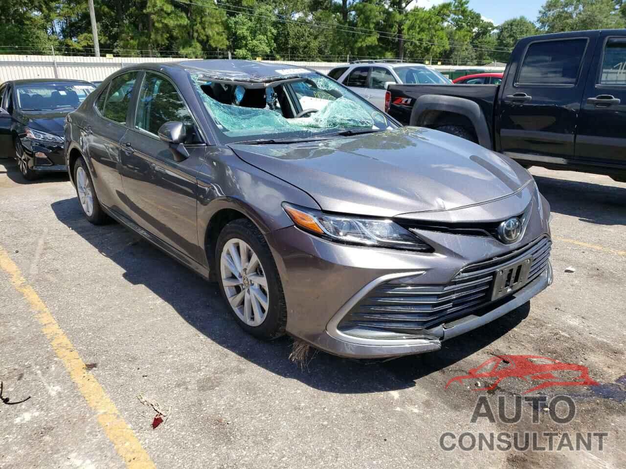 TOYOTA CAMRY 2022 - 4T1C11AK2NU001033
