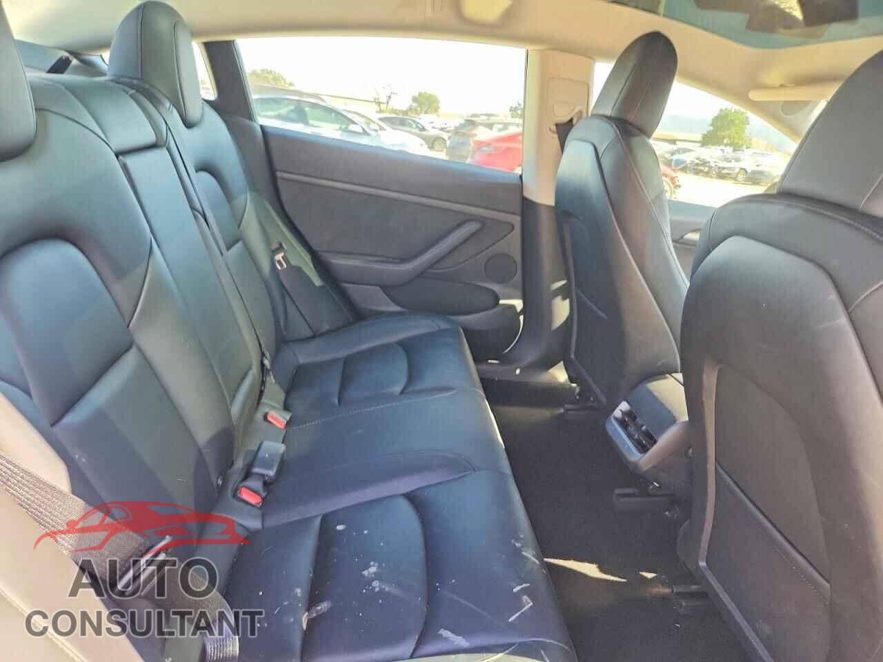 TESLA MODEL 3 2023 - 5YJ3E1EA7PF451010