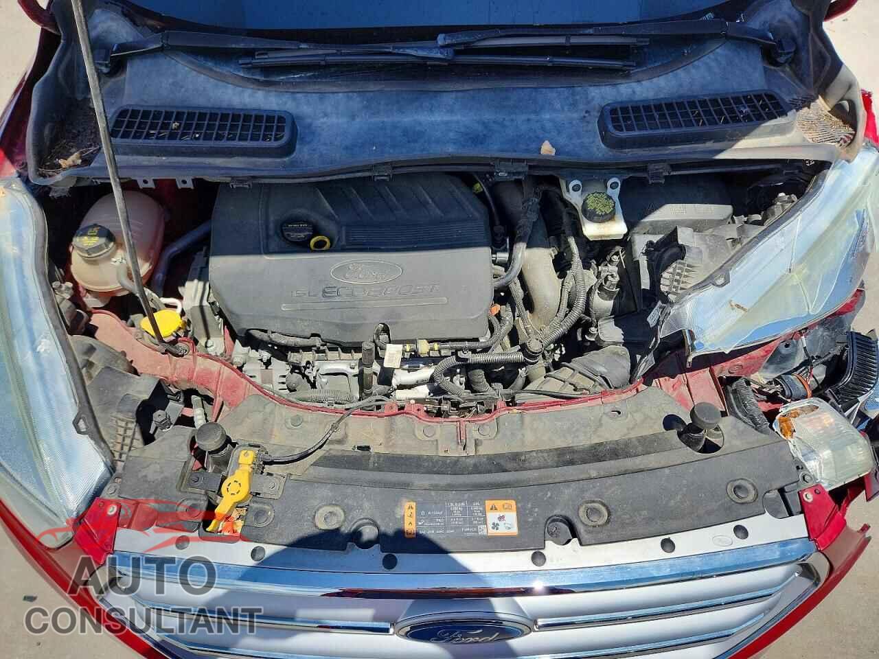 FORD ESCAPE 2017 - 1FMCU9GD9HUC50173