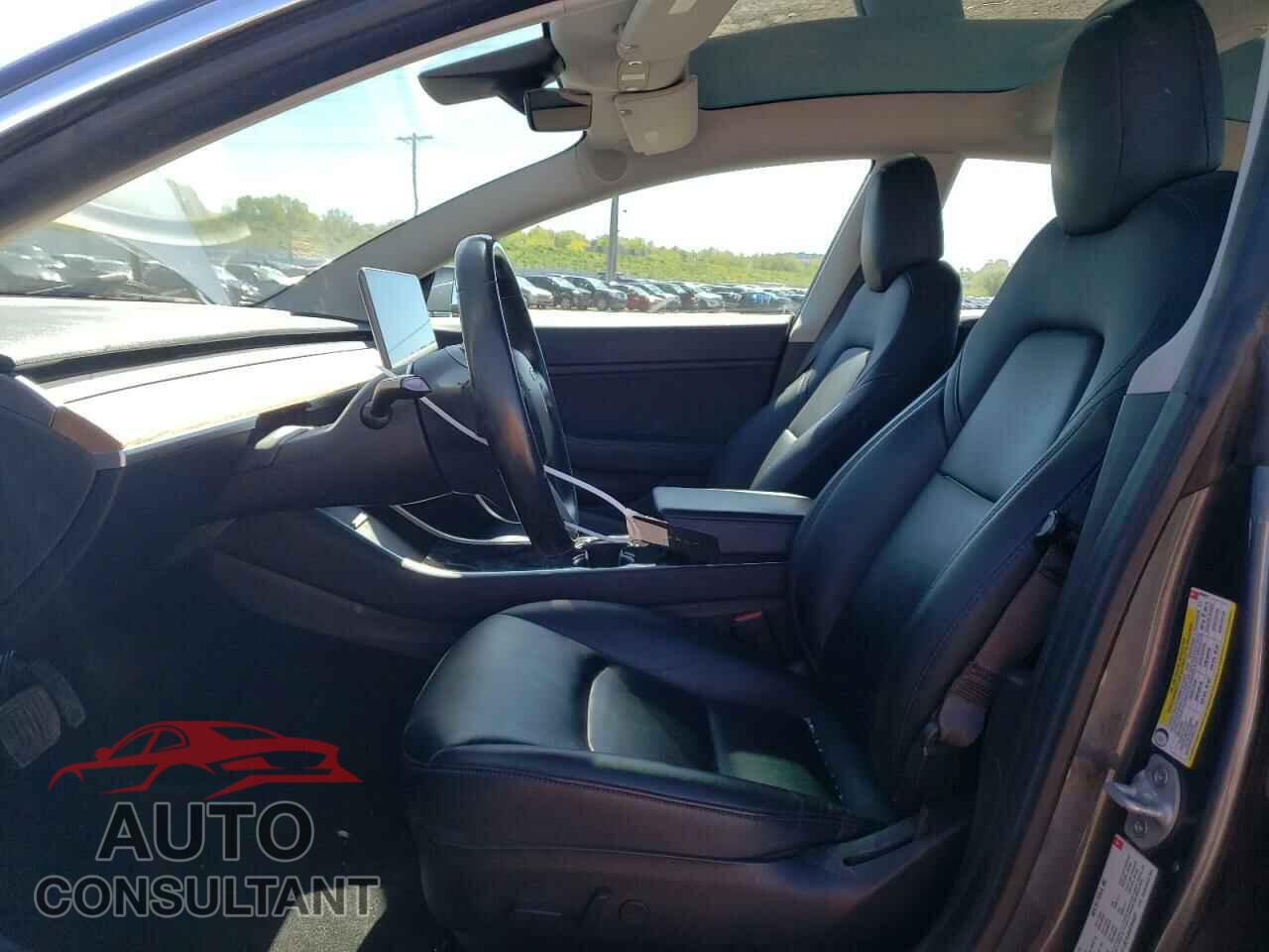 TESLA MODEL 3 2018 - 5YJ3E1EA9JF044541
