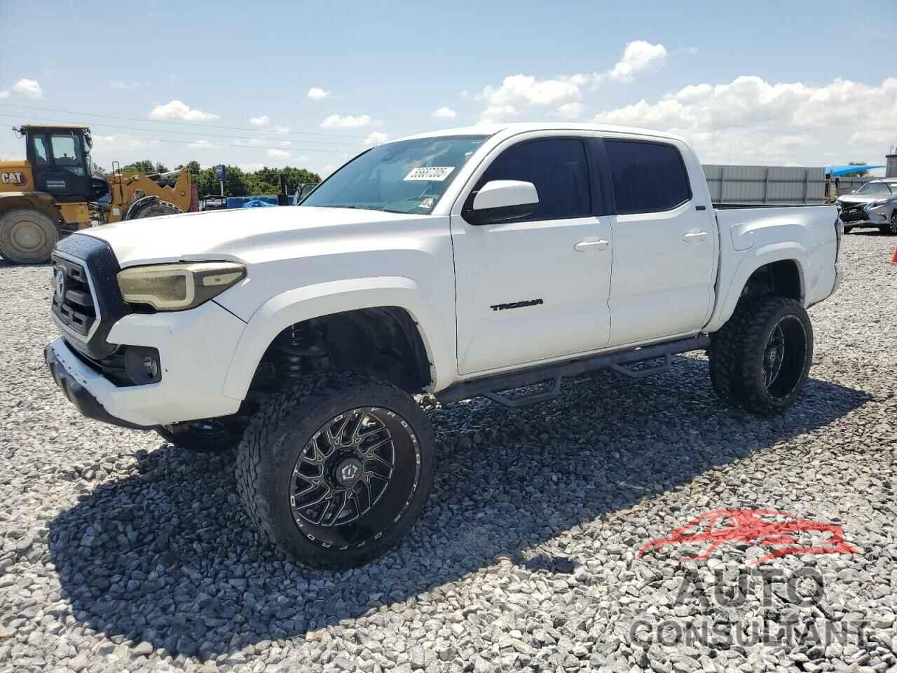 TOYOTA TACOMA 2018 - 5TFAZ5CN3JX067795