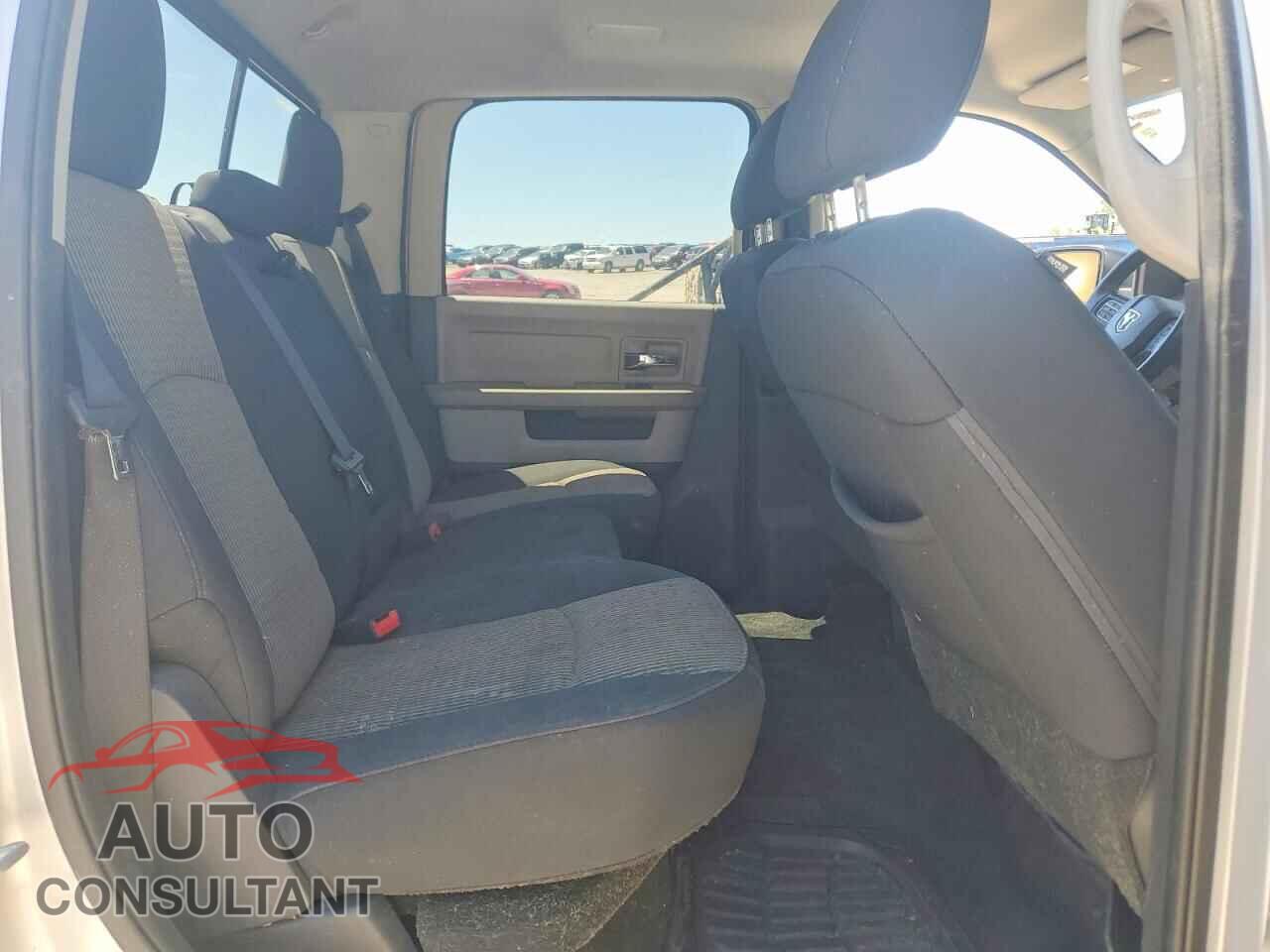 DODGE RAM 1500 2012 - 1C6RD7LT1CS201691