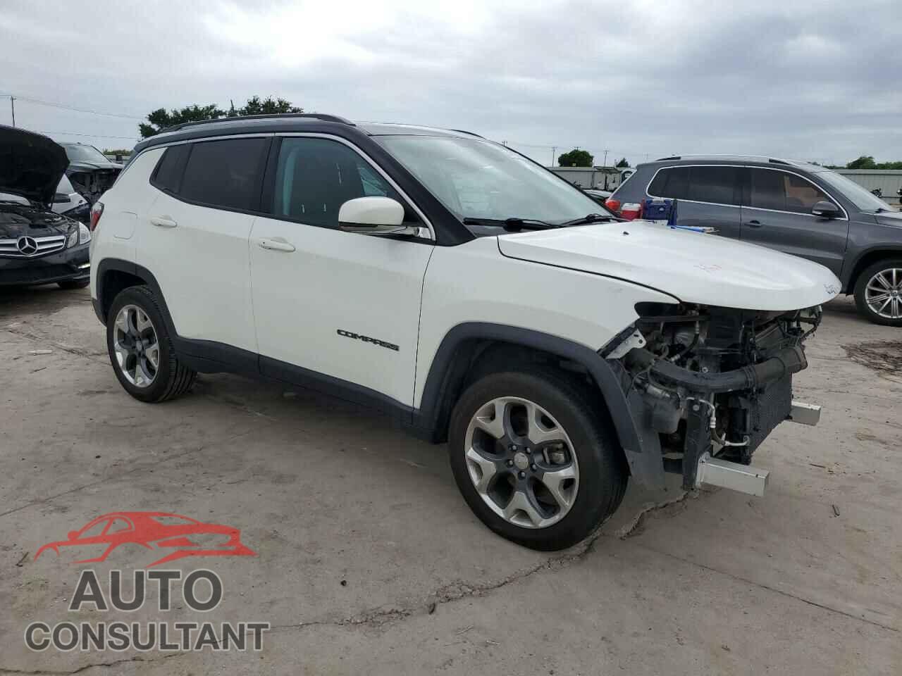 JEEP COMPASS 2018 - 3C4NJDCB4JT264012