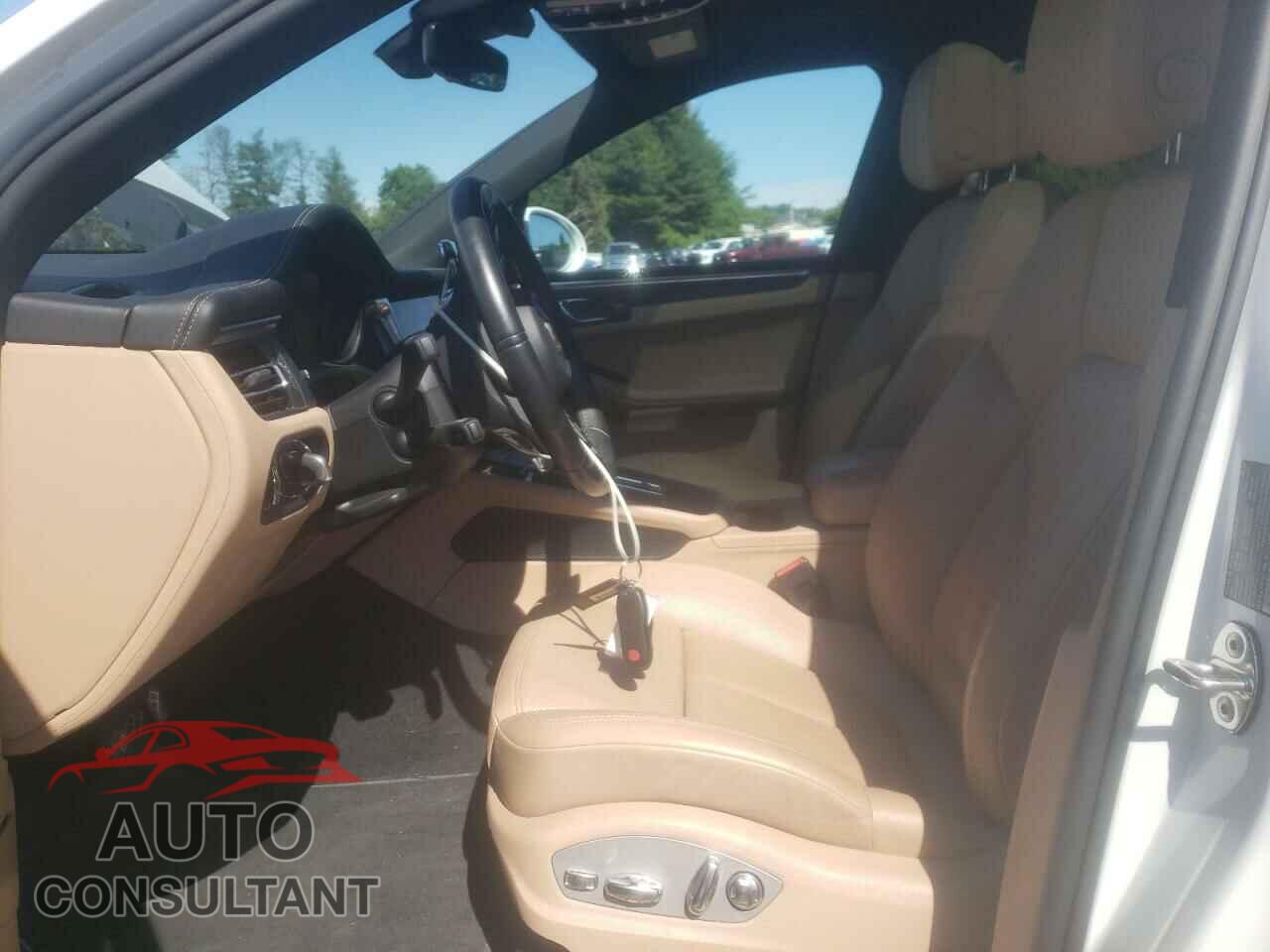 PORSCHE MACAN 2022 - WP1AF2A57NLB32105