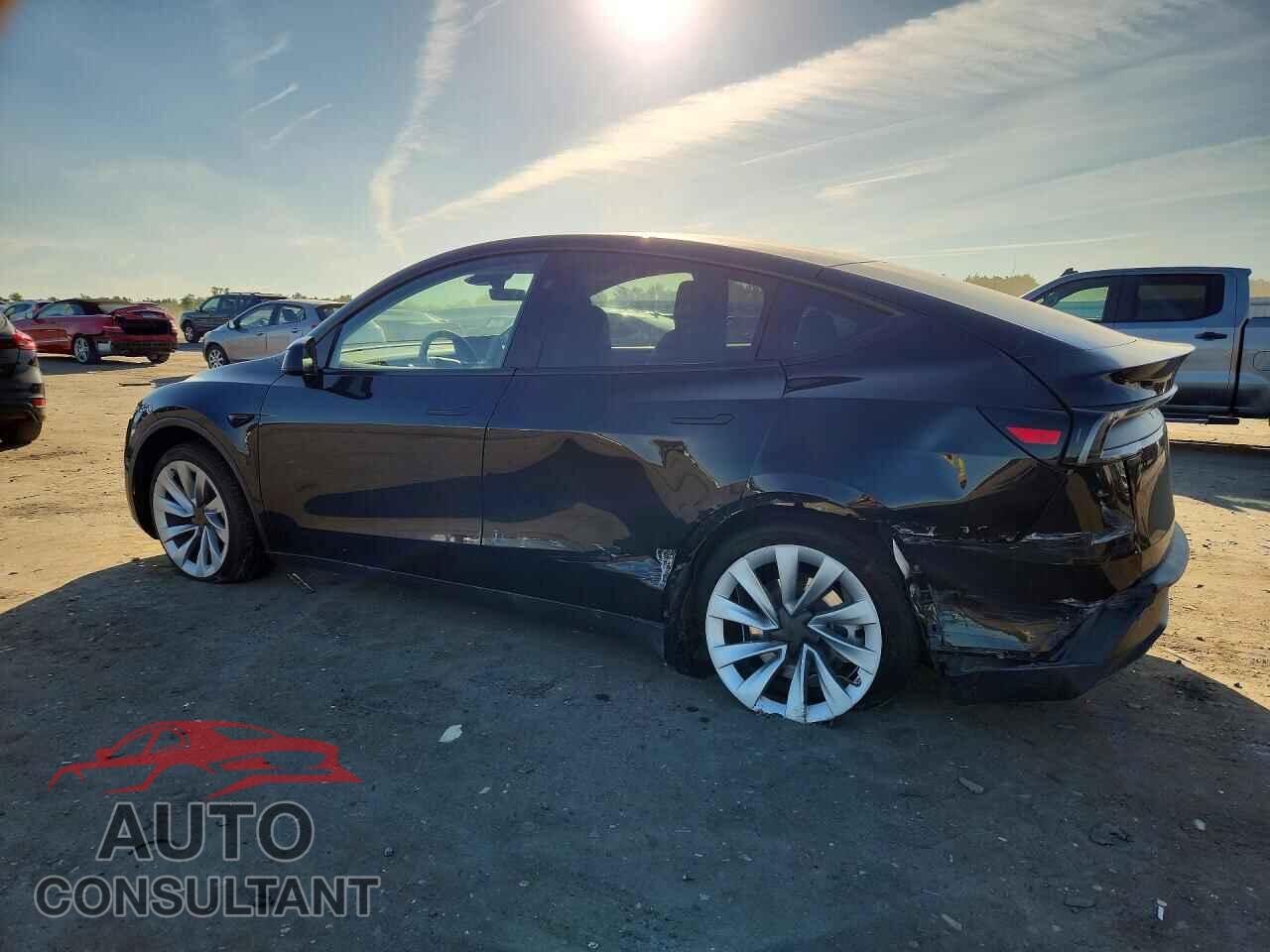 TESLA MODEL Y 2026 - 7SAYGDEDXTF462267