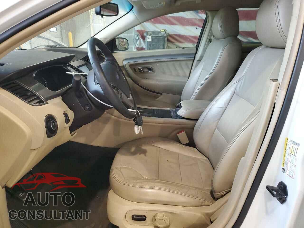 FORD TAURUS 2014 - 1FAHP2E89EG121025