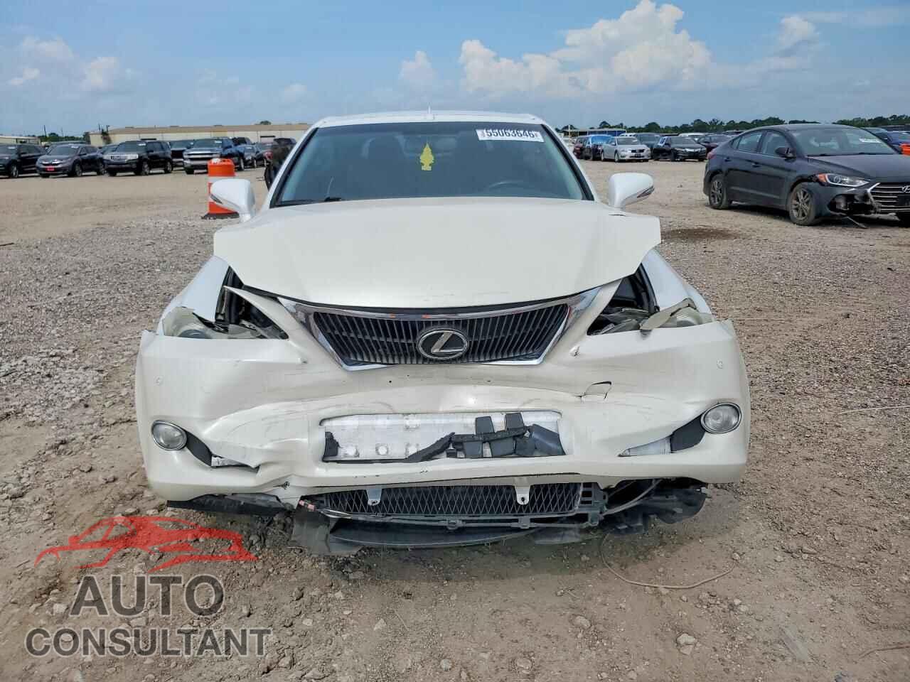 LEXUS IS 2012 - JTHFE2C24C2508757