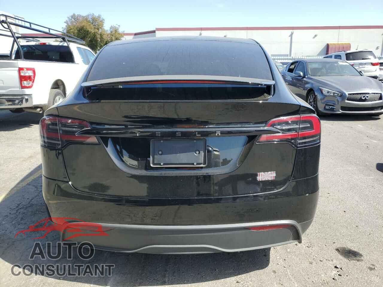 TESLA MODEL X 2023 - 7SAXCBE67PF392066