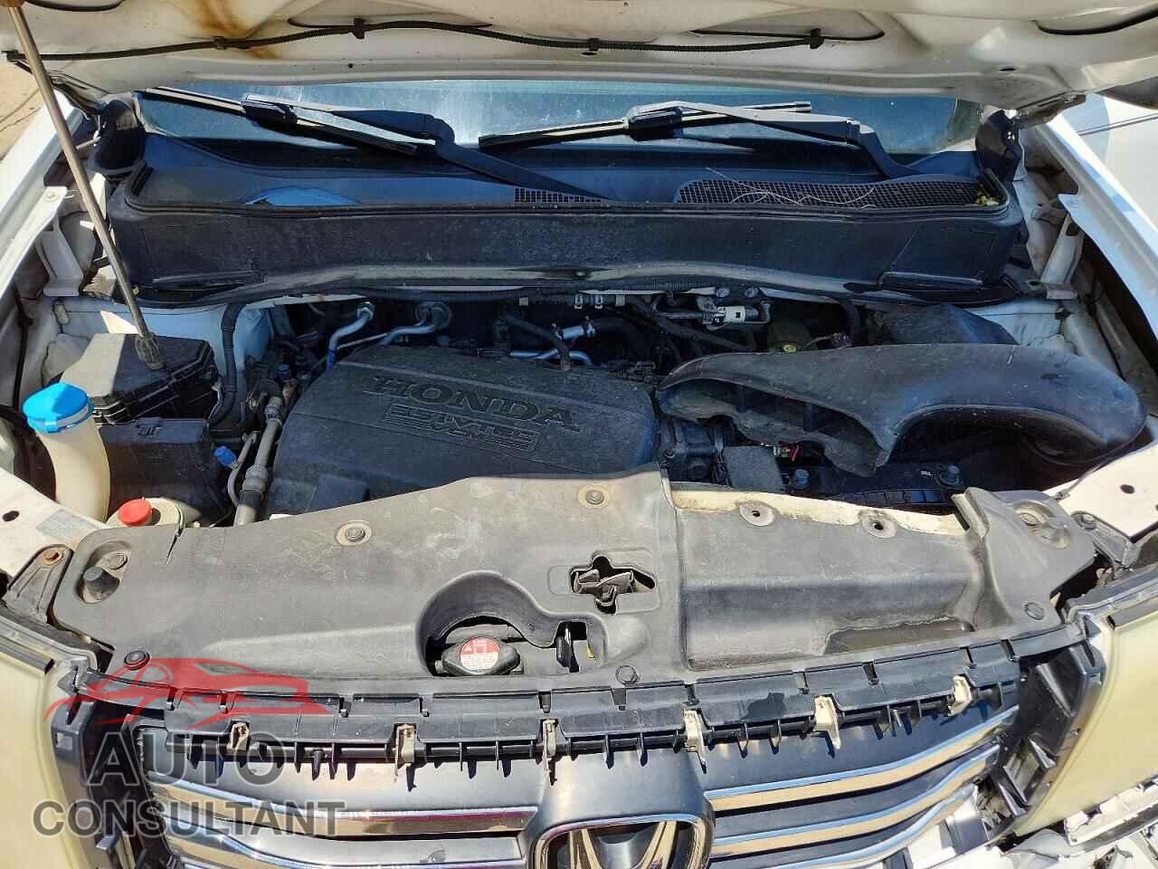 HONDA PILOT 2013 - 5FNYF4H25DB035218