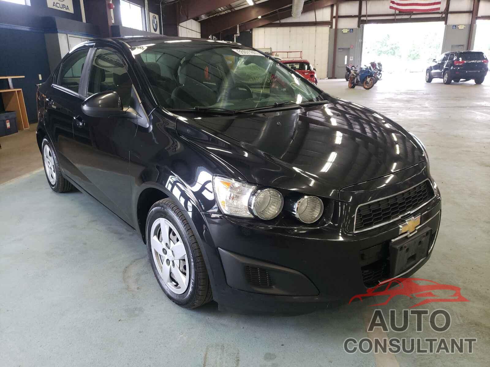 CHEVROLET SONIC 2016 - 1G1JB5SH3G4150260