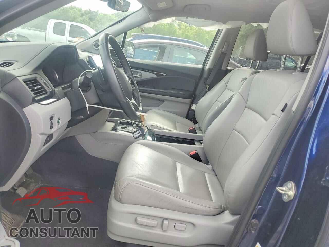 HONDA PILOT 2020 - 5FNYF6H94LB012083
