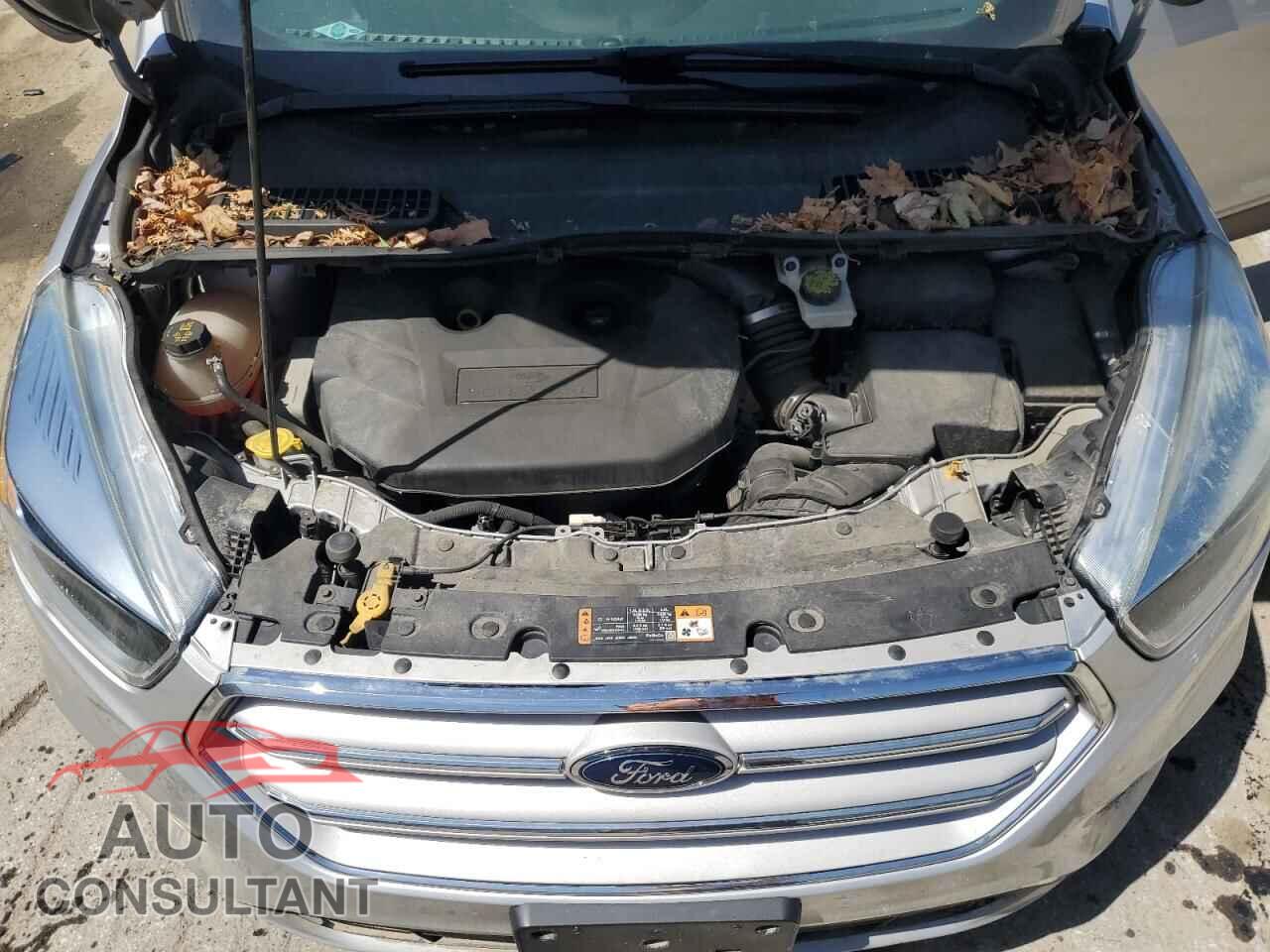 FORD ESCAPE 2017 - 1FMCU0G96HUC61963