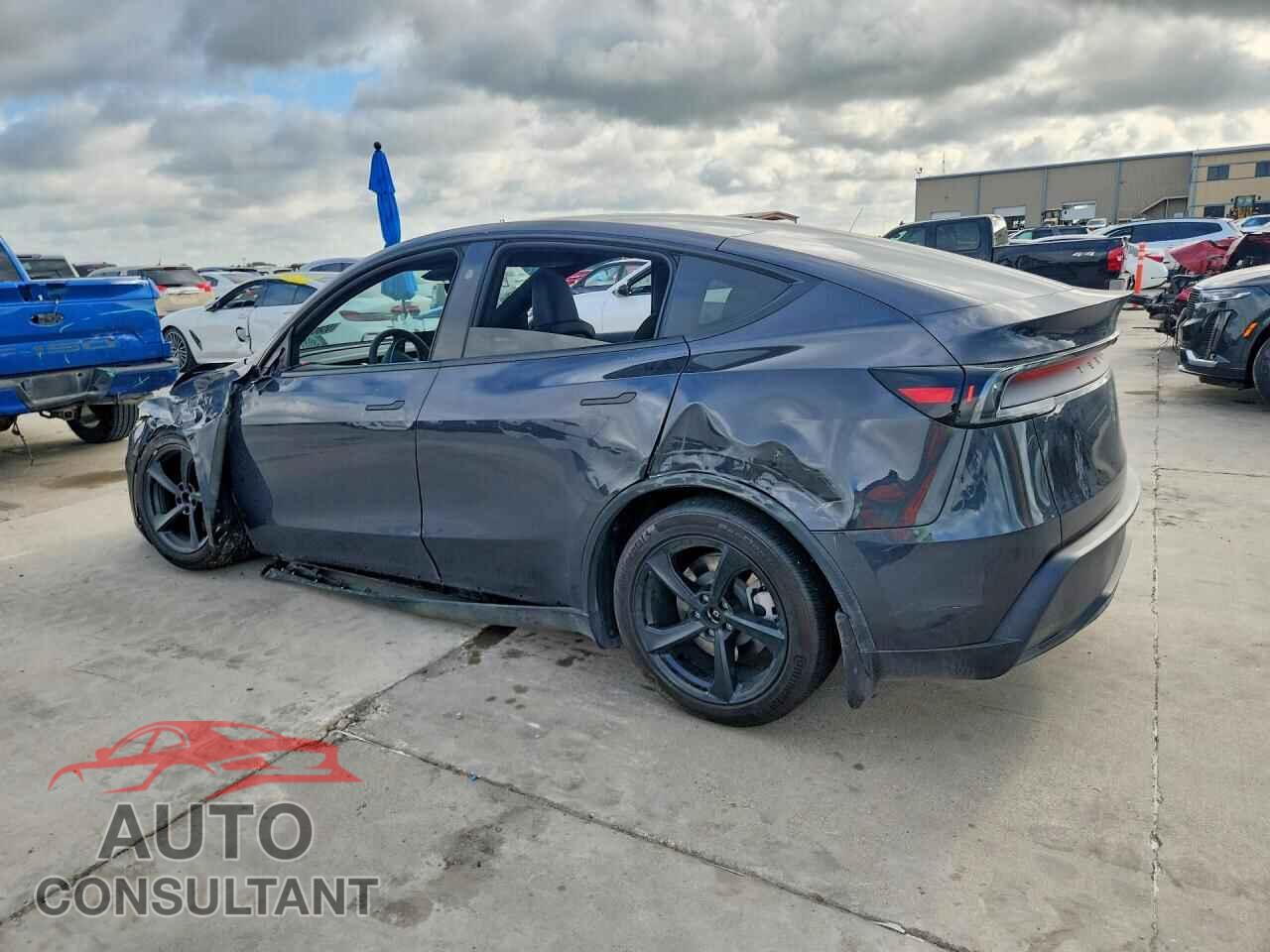 TESLA MODEL Y 2026 - 7SAYGDED8TF575845