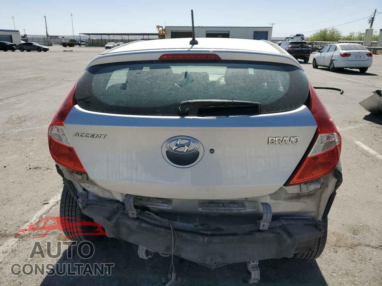 HYUNDAI ACCENT 2017 - KMHCT5AE8HU351380