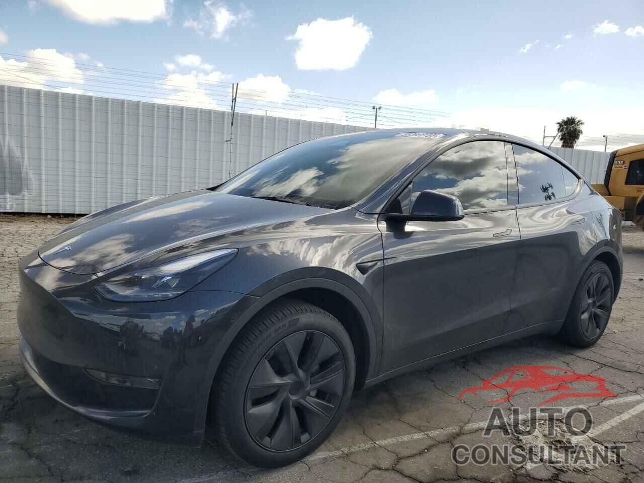 TESLA MODEL Y 2025 - 7SAYGDED4SF267747